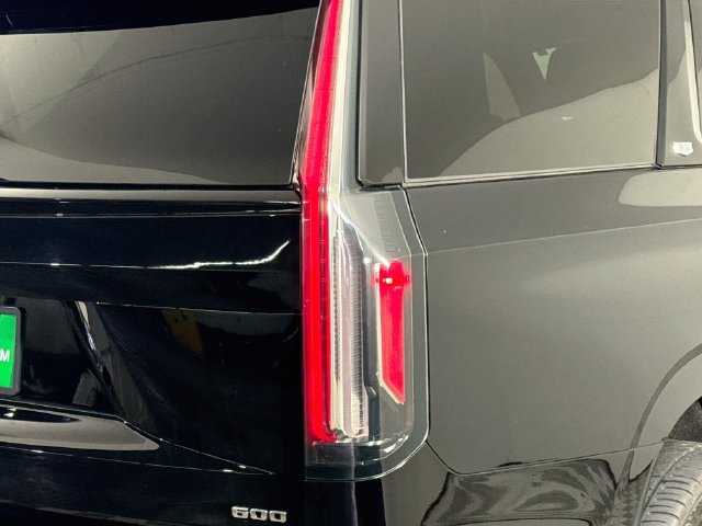 Used 2021 Cadillac Escalade Sport RWD image 33