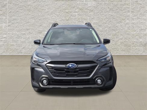 Certified 2025 Subaru Outback Premium w/ Popular Package #1 AWD/4WD image 2
