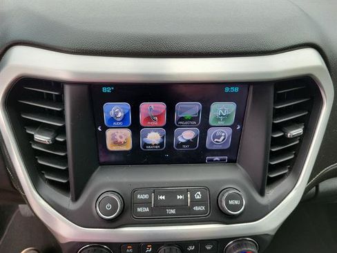Used 2017 GMC Acadia SLT FWD image 12