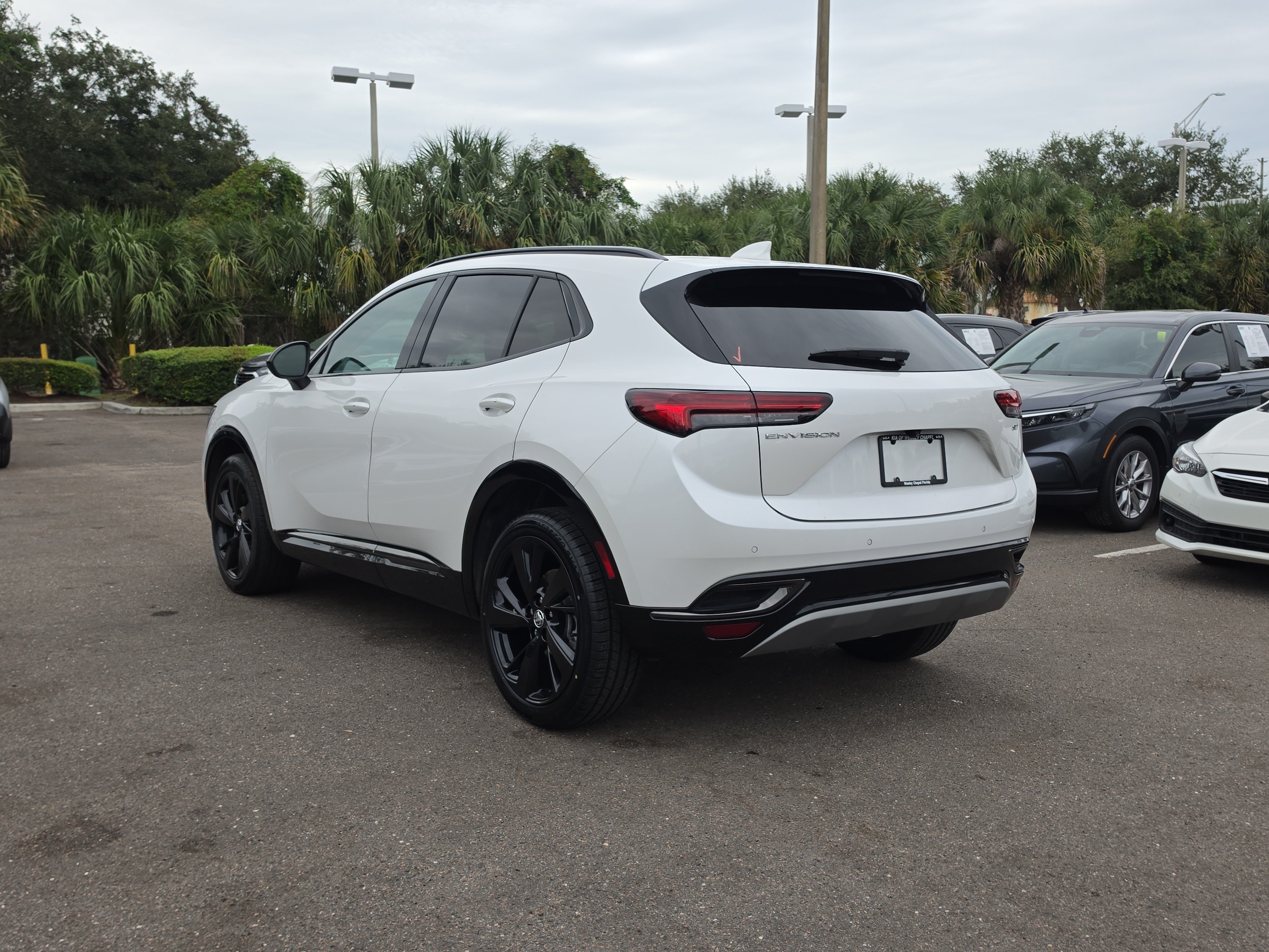 Used 2023 Buick Envision Essence w/ Sport Touring Package FWD image 6