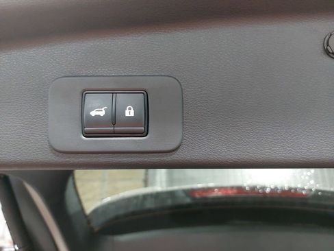 Certified 2025 Nissan Murano SL w/ Cargo Package AWD/4WD image 13
