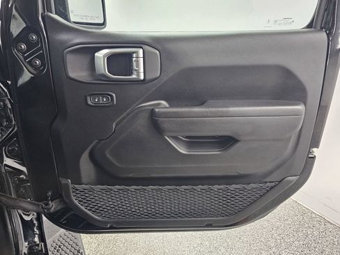 Used 2024 Jeep Wrangler Unlimited Sport AWD/4WD image 19