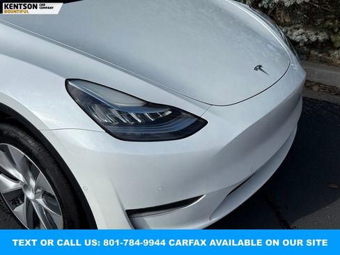 Used 2022 Tesla Model Y Long Range image 14