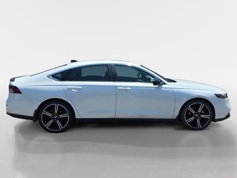 Certified 2025 Honda Accord Sport image 3