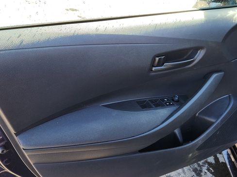 Certified 2022 Toyota Corolla LE image 10