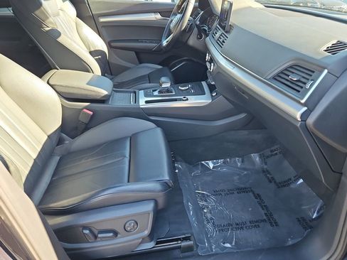 Used 2020 Audi Q5 2.0T Premium w/ Titanium Sport Package image 19