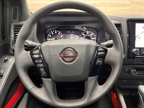 Used 2024 Nissan Frontier PRO-4X w/ Off-Road Protection Package image 9