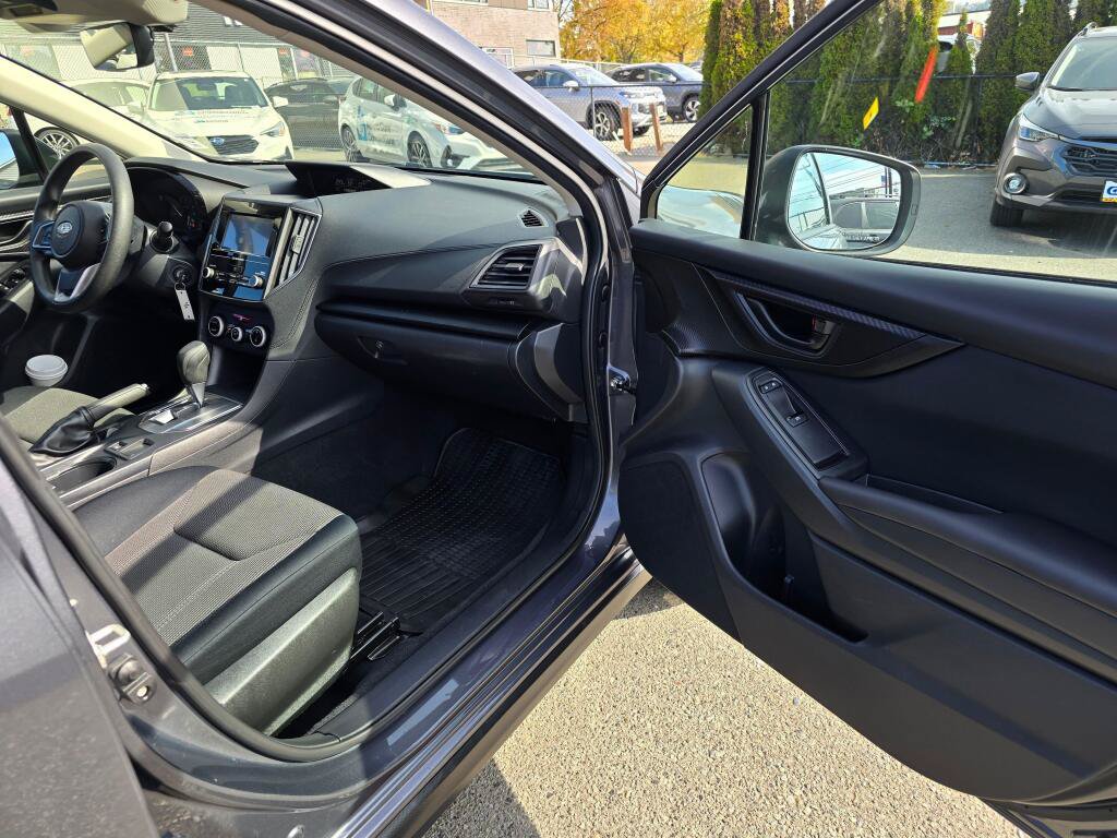 Used 2021 Subaru Crosstrek 2.0i AWD/4WD image 10