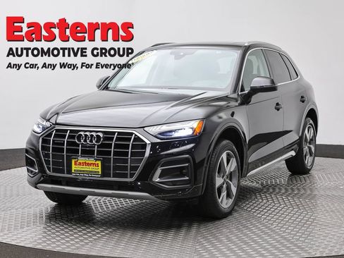 Used 2023 Audi Q5 Prestige w/ Prestige Package AWD/4WD image 1