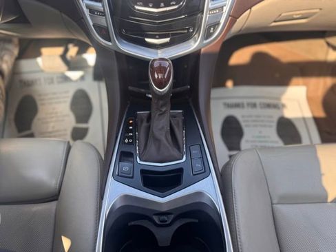 Used 2014 Cadillac SRX Luxury image 17