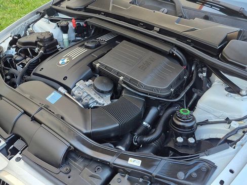 Used 2009 BMW 335i Convertible RWD image 57