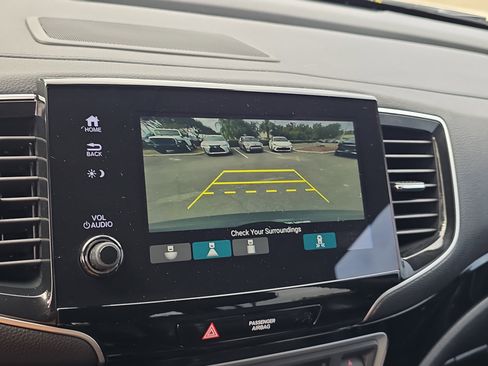 Used 2019 Honda Pilot Touring image 29