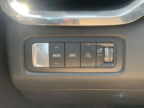 Used 2026 GMC Acadia Elevation w/ Elevation Premium Package AWD/4WD image 18