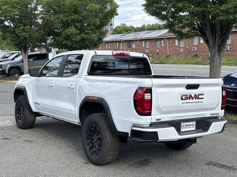 New 2026 GMC Canyon Elevation RWD image 4