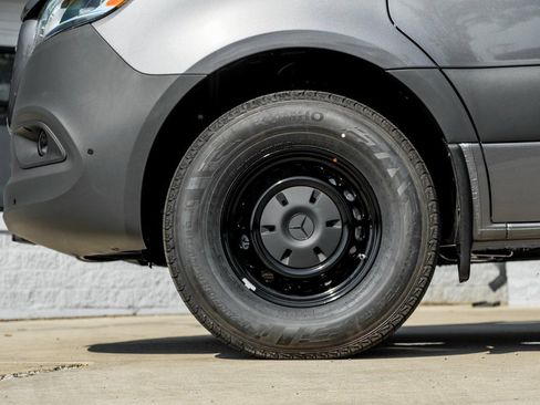 New 2025 Mercedes-Benz Sprinter 2500 image 4