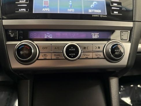 Used 2016 Subaru Outback 2.5i Limited AWD/4WD image 36