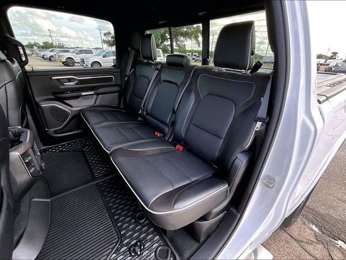 Used 2025 RAM 1500 Laramie w/ Sport Appearance Package AWD/4WD image 19
