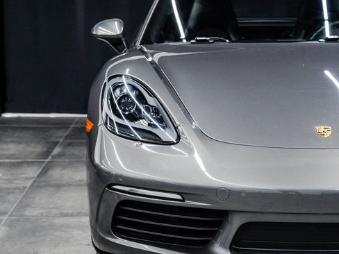 Used 2022 Porsche 718 Cayman image 48