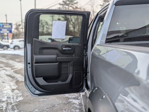 Used 2019 Chevrolet Silverado 1500 Custom Trail Boss w/ Custom Convenience Package image 26