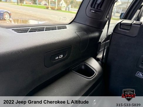 Used 2022 Jeep Grand Cherokee L Laredo AWD/4WD image 43