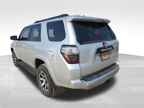 Used 2022 Toyota 4Runner TRD Off-Road Premium AWD/4WD image 5