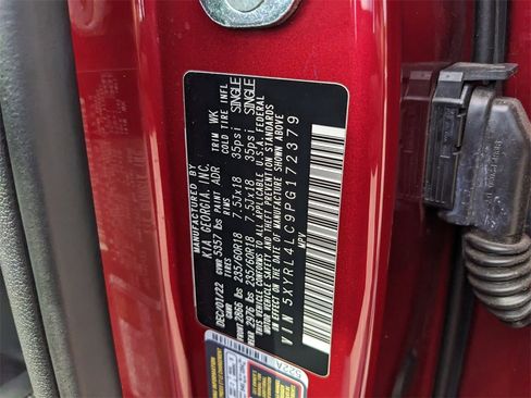 Certified 2023 Kia Sorento S w/ Panoramic Sunroof Package image 37