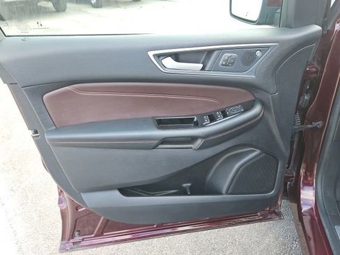 Used 2020 Ford Edge Titanium w/ Equipment Group 301A AWD/4WD image 20