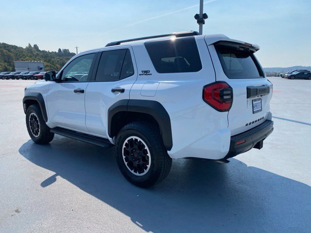 Used 2025 Toyota 4Runner TRD Off-Road Premium AWD/4WD image 6