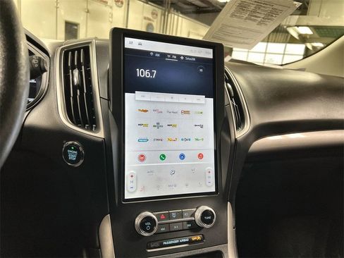 Used 2024 Ford Edge SEL image 31