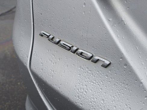 Used 2014 Ford Fusion SE w/ Equipment Group 202A image 7