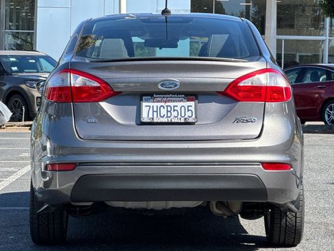Used 2014 Ford Fiesta SE w/ Equipment Group 201B FWD image 5
