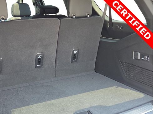 Used 2025 Chevrolet Suburban RST w/ RST Capability Package image 8