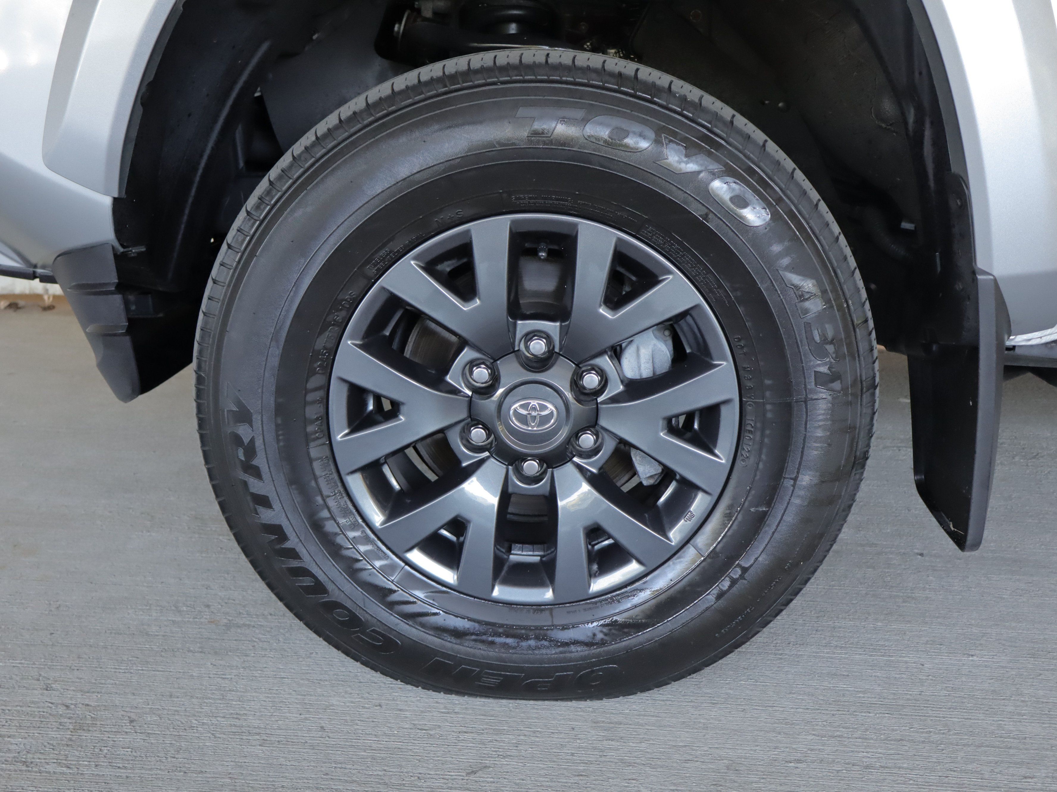 Used 2022 Toyota Tacoma SR5 AWD/4WD image 26