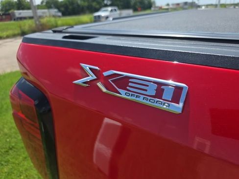 Used 2020 GMC Sierra 1500 SLT w/ SLT Premium Plus Package AWD/4WD image 6