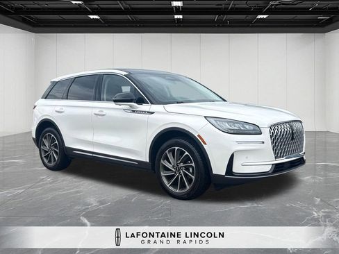 Used 2024 Lincoln Corsair AWD w/ Equipment Group 101A image 7
