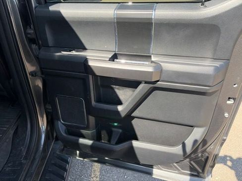 Used 2018 Ford F150 Lariat w/ Equipment Group 502A Luxury AWD/4WD image 16