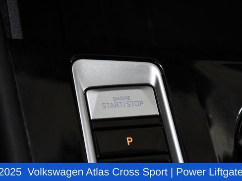 Used 2025 Volkswagen Atlas Cross Sport SE FWD image 14