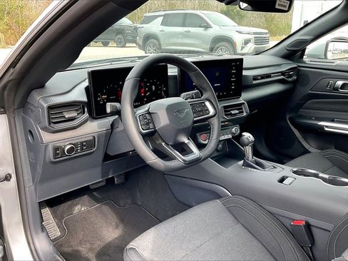 New 2026 Ford Mustang Coupe image 4