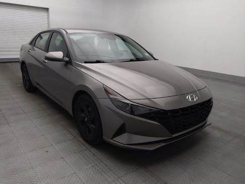 Used 2021 Hyundai Elantra SEL w/ Cargo Package FWD image 13