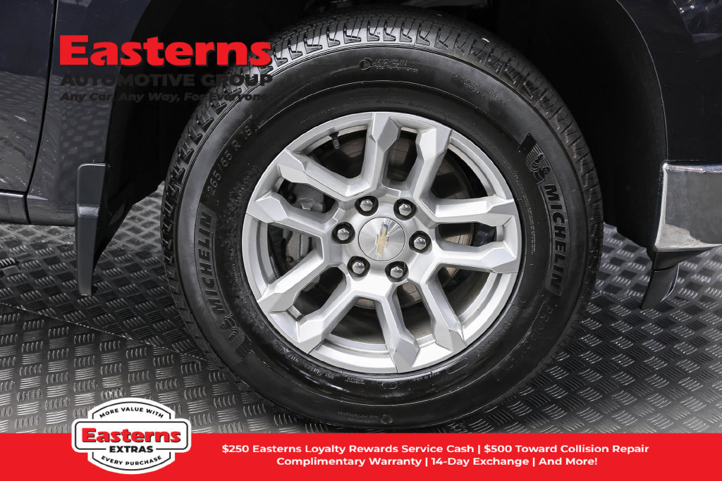 Used 2023 Chevrolet Silverado 1500 LT AWD/4WD image 34