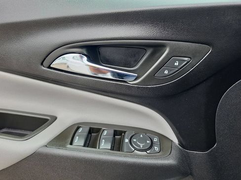 Certified 2024 Chevrolet Equinox LS FWD image 21