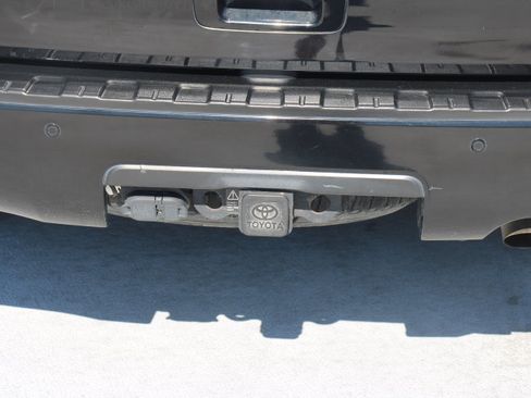 Used 2020 Toyota Sequoia Platinum AWD/4WD image 5