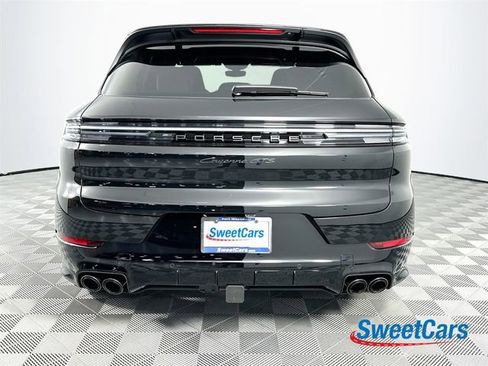 Used 2026 Porsche Cayenne GTS AWD/4WD image 6