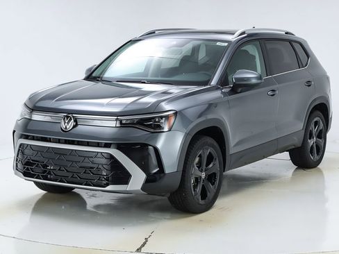 New 2025 Volkswagen Taos SEL image 40