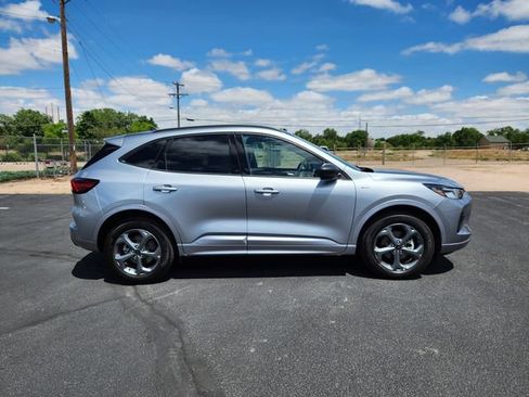 Used 2024 Ford Escape ST-Line w/ Tech Pack #1 AWD/4WD image 2