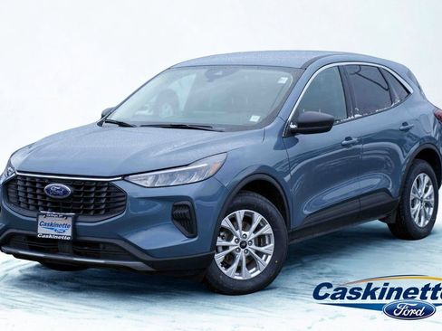 Used 2023 Ford Escape Active w/ Tech Pack #1 image 1