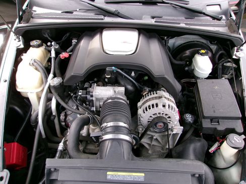 Used 2003 Chevrolet SSR w/ Preferred Equipment Group image 21