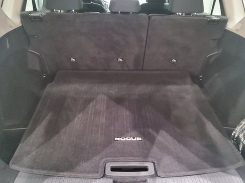 Used 2024 Nissan Rogue SV image 14