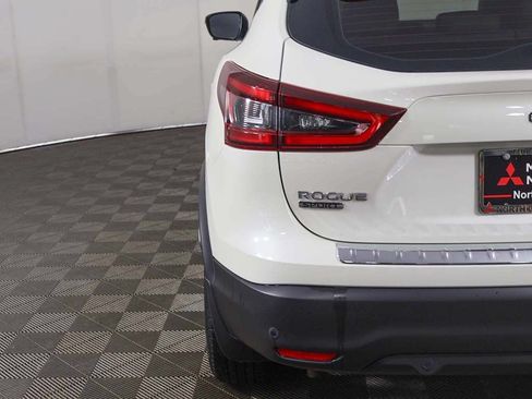 Used 2022 Nissan Rogue Sport SV w/ Technology Package AWD/4WD image 14