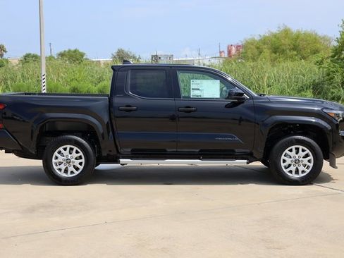 New 2025 Toyota Tacoma SR5 image 4